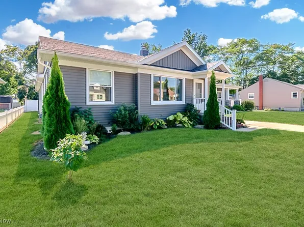 224 Burton St, Fairport Harbor, OH 44077