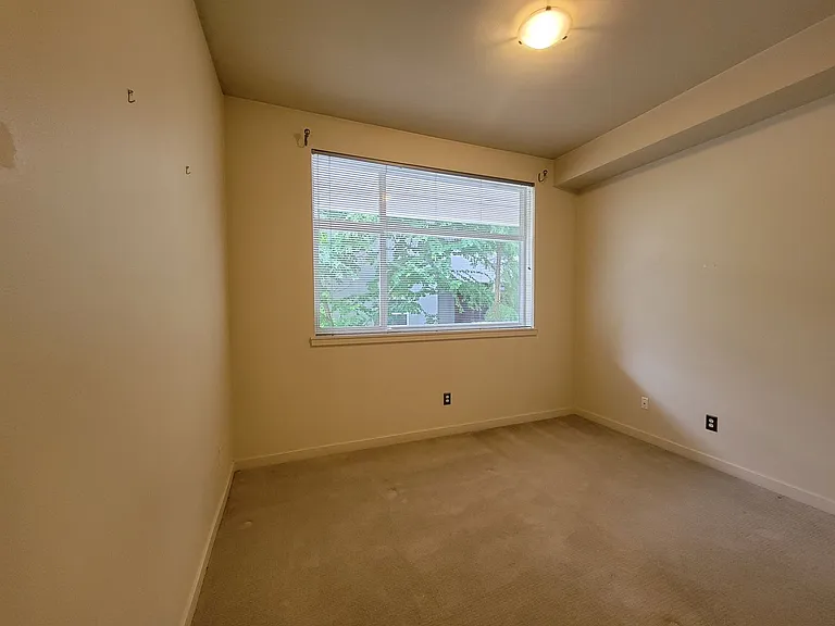 511 7th Ave #205 — Photo 7