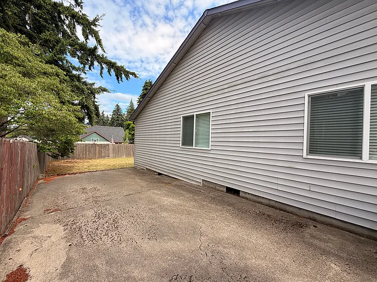 4805 NW Washington St — Photo 40