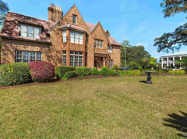1125 N Spring St, Pensacola, FL 32501