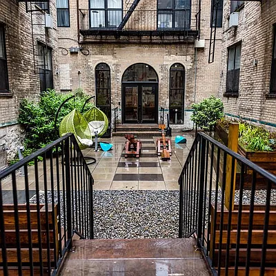 Rented by Nooklyn NYC LLC | media 46