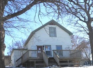 127 S 3rd St, Le Sueur, MN 56058