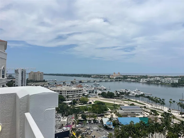 255 Evernia St #616 — Photo 40