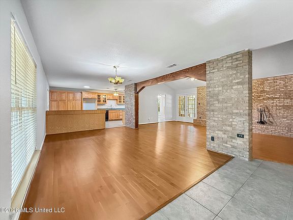 4th image of 703 Tantallon Dr