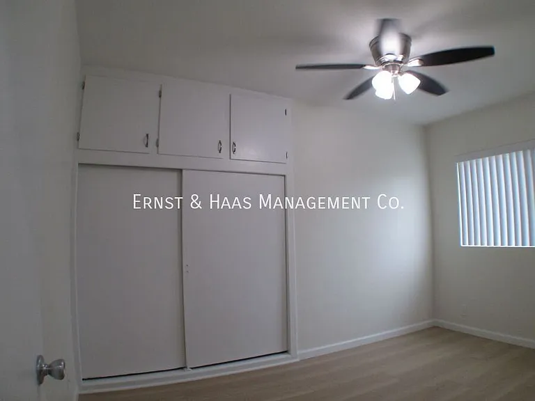 1615 Rose Ave #8 — Photo 10