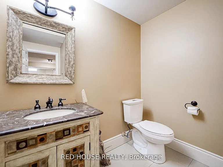 4450 Mayflower Dr #BASEMENT — Photo 3