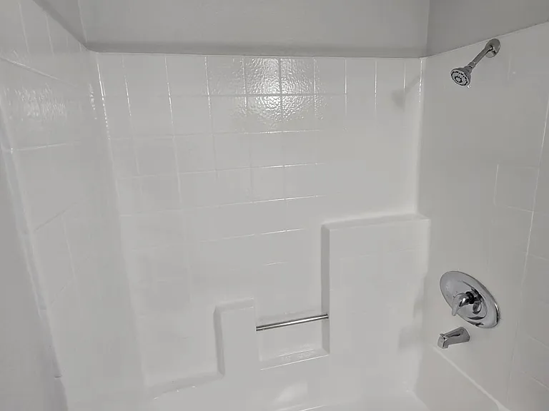Plymouth Manor Apts — Photo 6