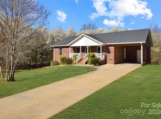 925 Kearney Dr, Shelby, NC 28152