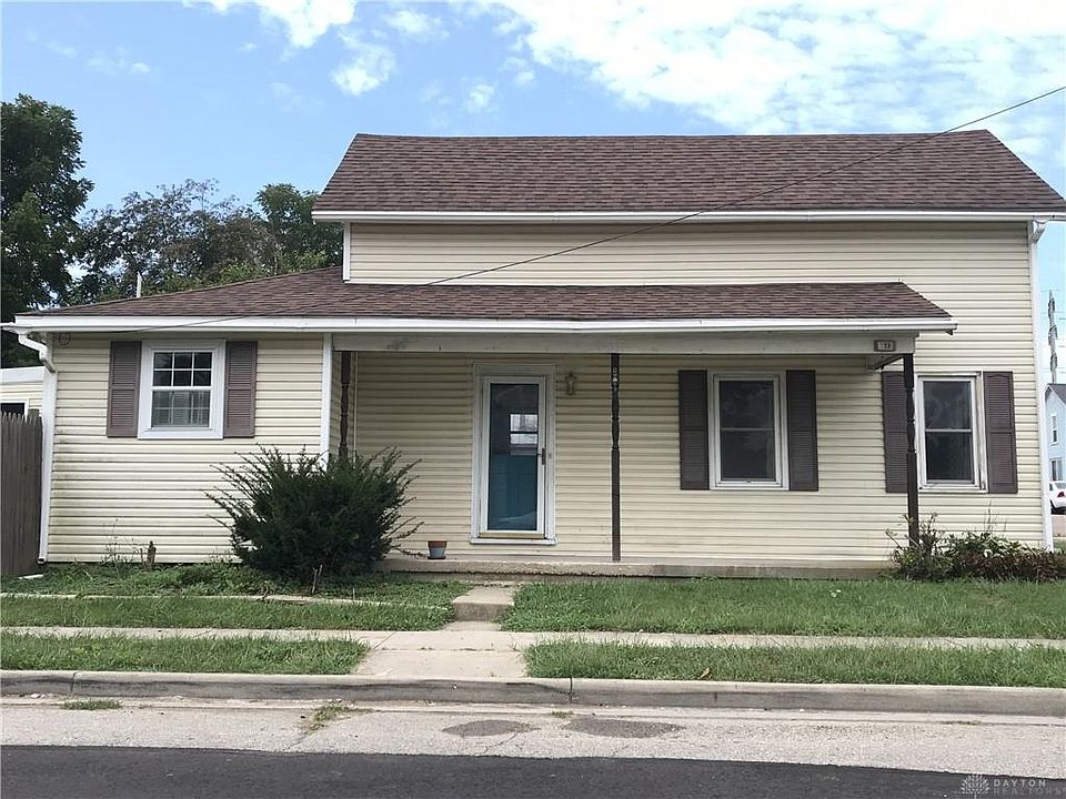 1st image of 210 Friend St