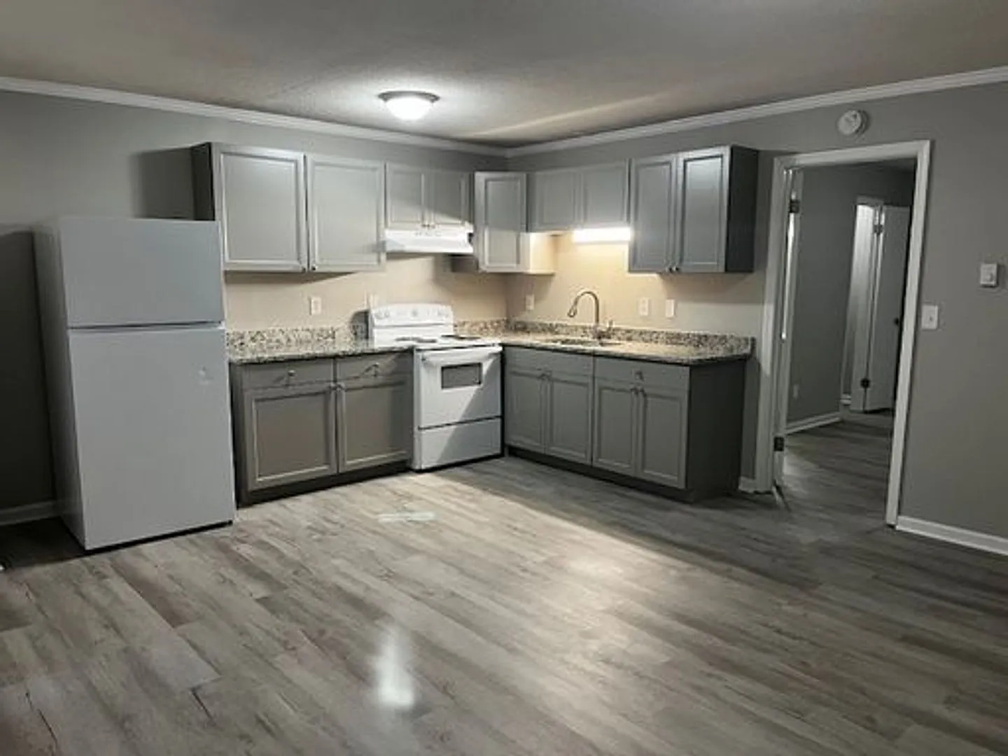 One Bedroom Updated Apartment for Rent - Professionally Managed by Select Real Estate Group, Inc. — Photo 1