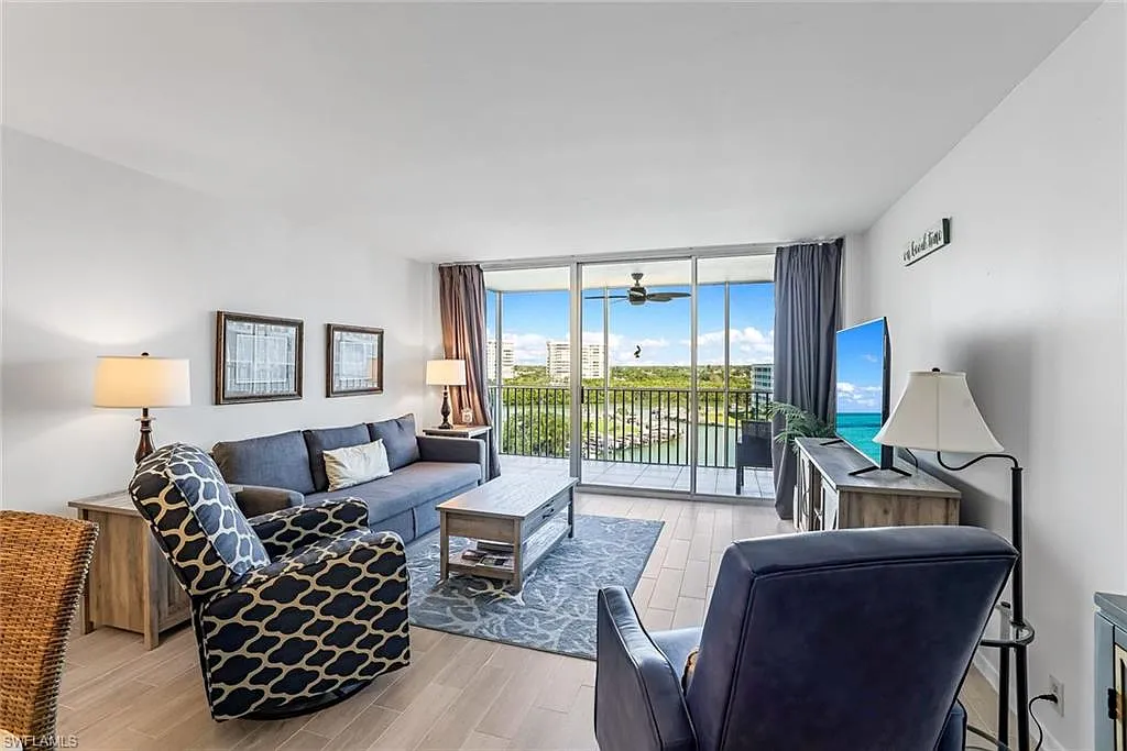 1 bed, 1.0 bath, 812 sqft, $5,000 — Photo 4