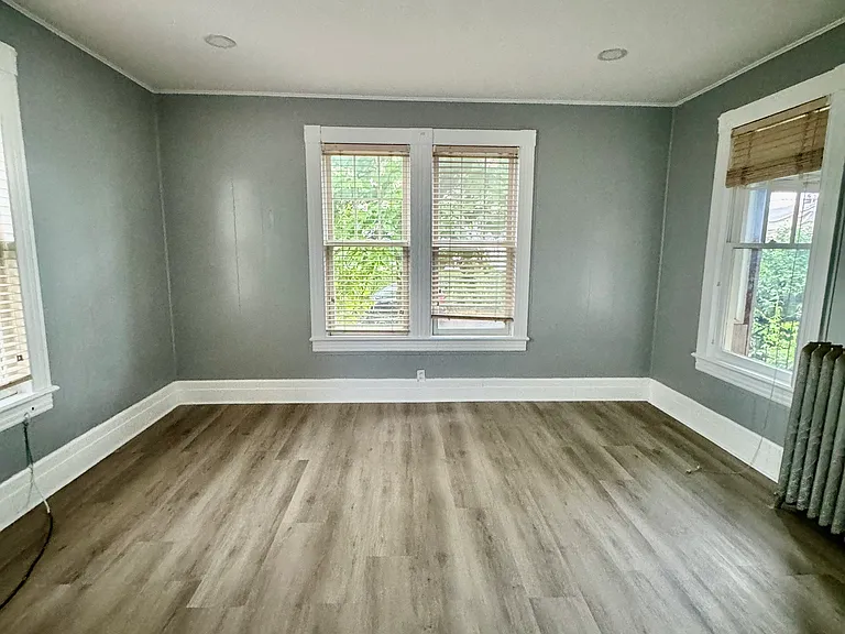 11 Betts Pl — Photo 4