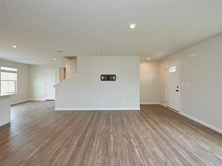2161 Brokeshire Dr — Photo 10