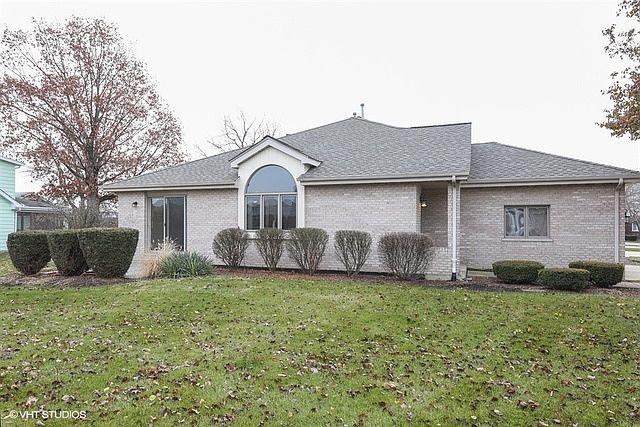 1st image of 2294 Wellington Ct