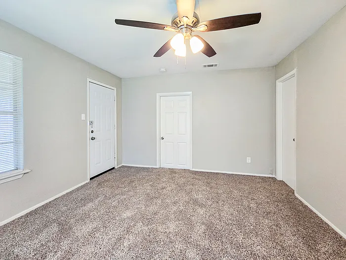 601 Brookfield Dr — Photo 10