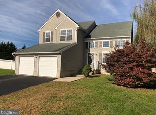 108 Hibiscus Dr, Burlington, NJ 08016