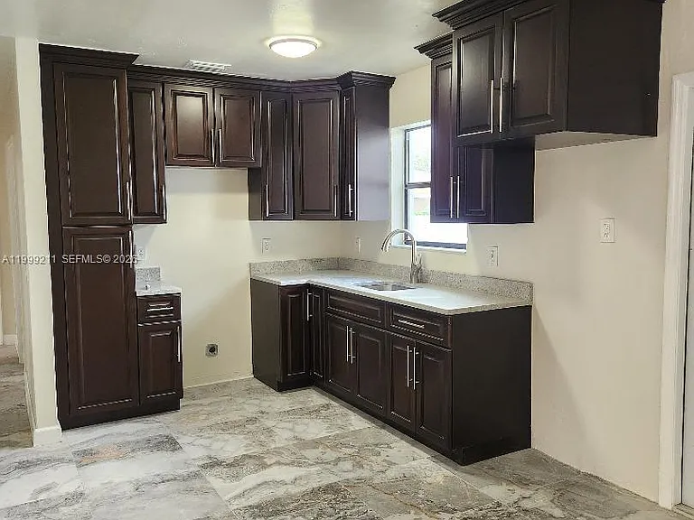 7750 NW 14th Pl — Photo 9