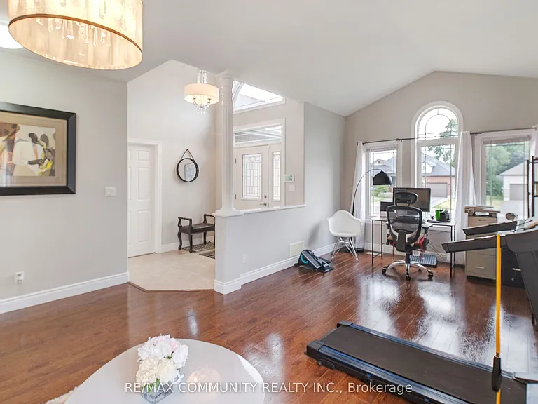 11 Stonecrest Blvd — Photo 6