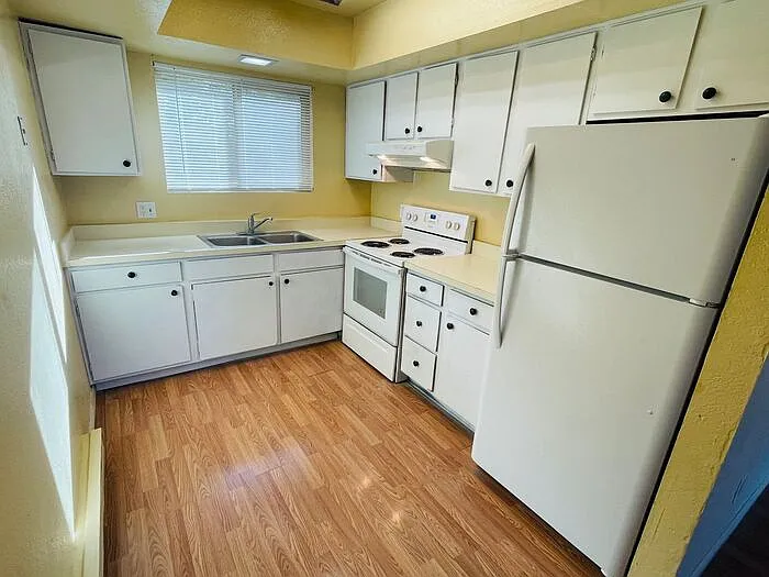 330 E Corona Rd #1103 — Photo 7