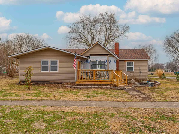 603 E Elm St, Mason City, IL 62664