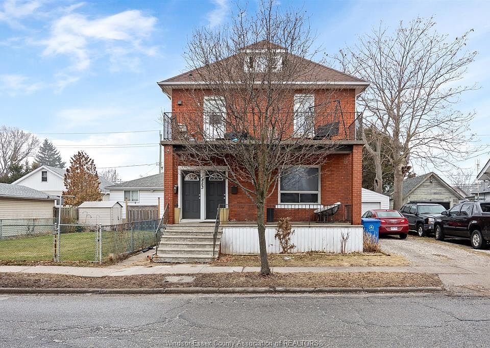 1st image of 853 Pillette Rd