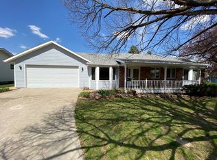 101 Linden Dr, Woodbine, IA 51579