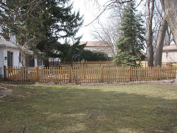 2nd image of 10215 Kenilworth Ave