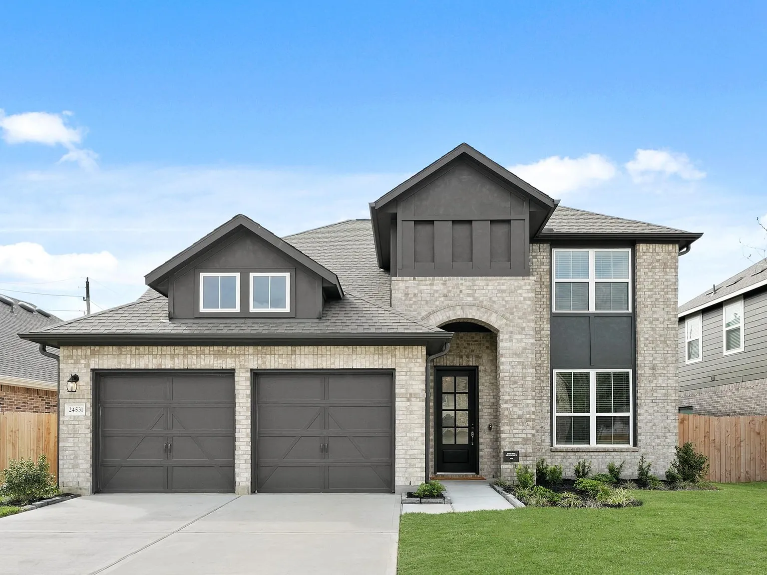 4 bed, 3.5 bath, 2513 sqft, $2,999 — Photo 2