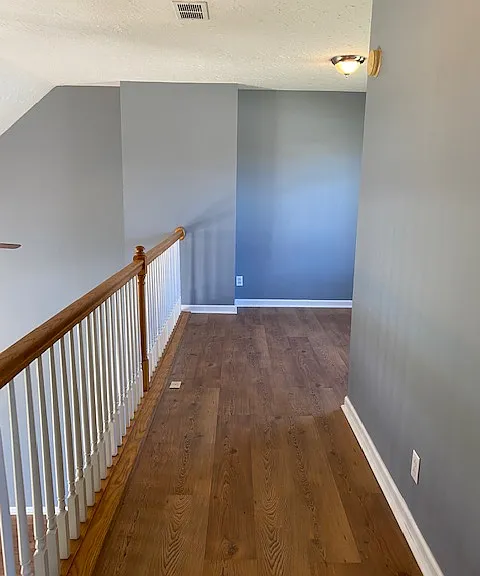 133-135 Hunter Ridge Dr — Photo 14