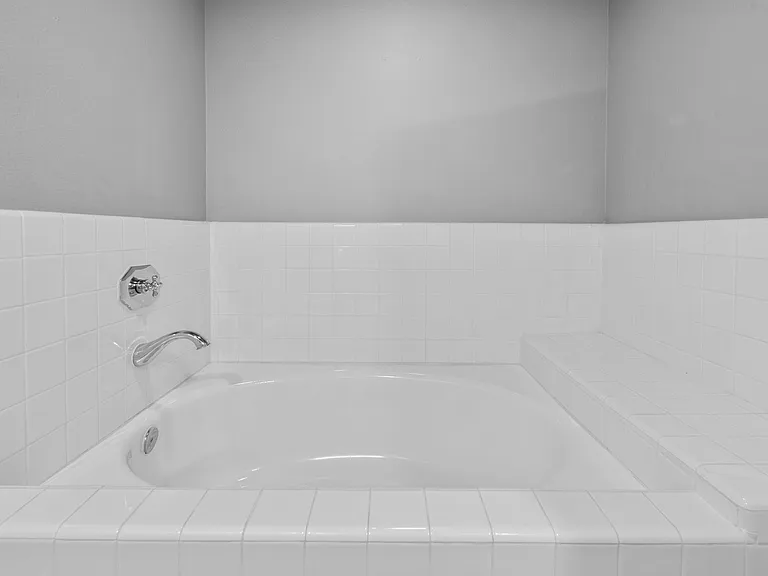 8617 Via Mallorca #B — Photo 35