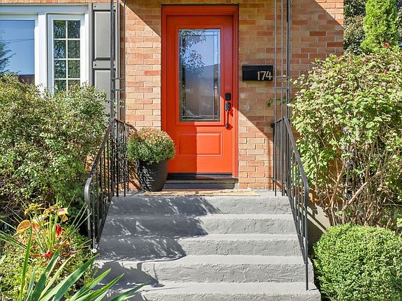 3rd image of 174 Compton Ave