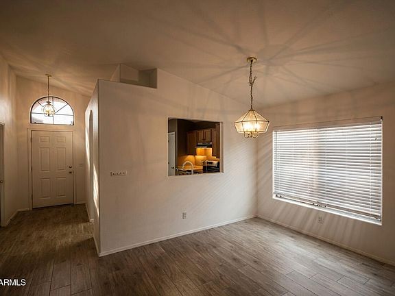 3rd image of 8457 W Rue De Lamour