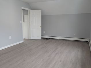 215 Mount Hope St #2, Lowell, MA 01854