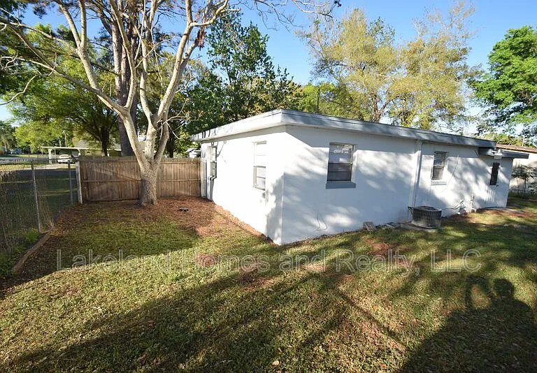 522 Oakland Rd — Photo 18