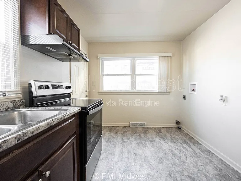 264 N Holmes Ave — Photo 9