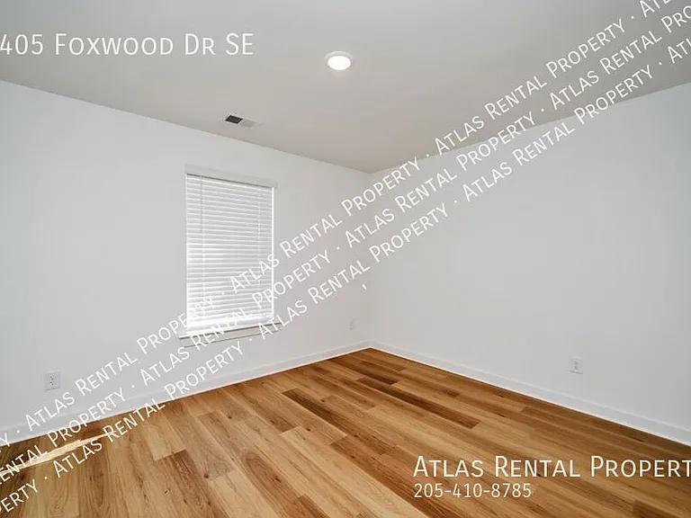 4405 Foxwood Dr — Photo 7