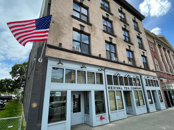 221 W Riverside Ave, Spokane, WA