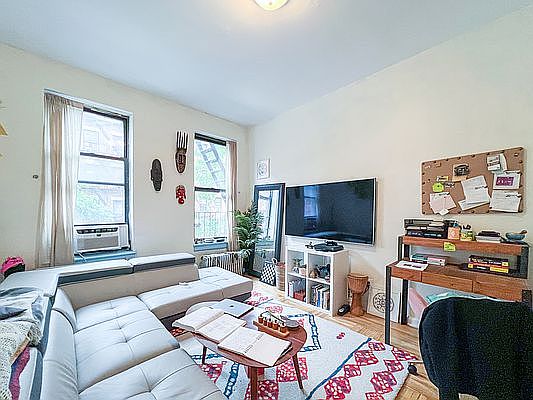 1st image of 342 E 9th St APT 1A