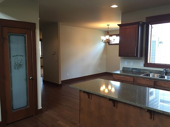4th image of 17115 138th Ave E