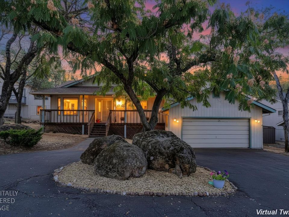 1st image of 14767 Torrey Pines Dr