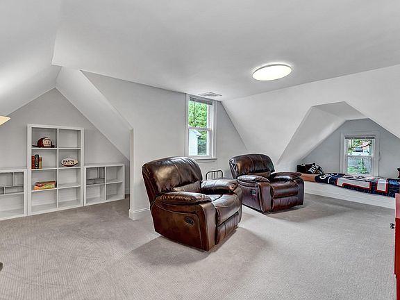 4th image of 15 Park Ave