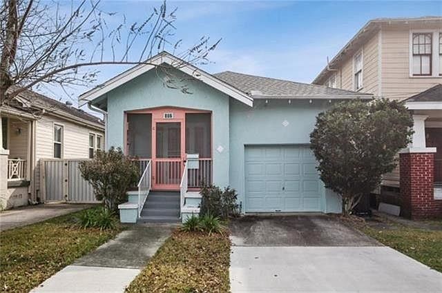 1st image of 806 Taft Pl