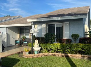 4430 Lucerne Villas Ln W, Lake Worth, FL 33467