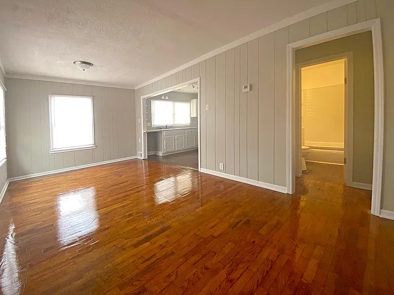 9239 McGee St — Photo 8