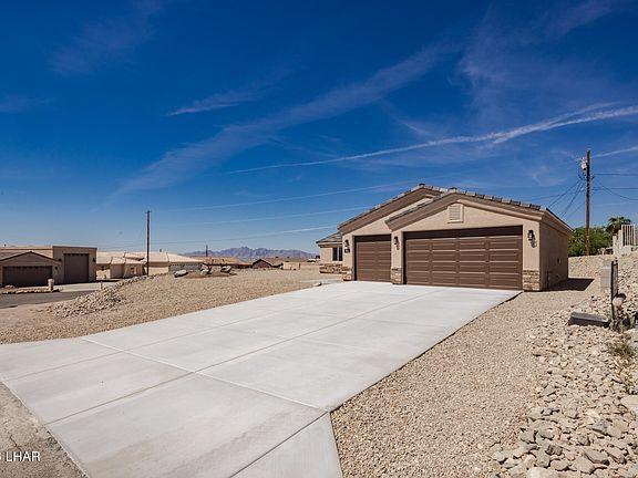 4th image of 2801 Hidden Valley Dr