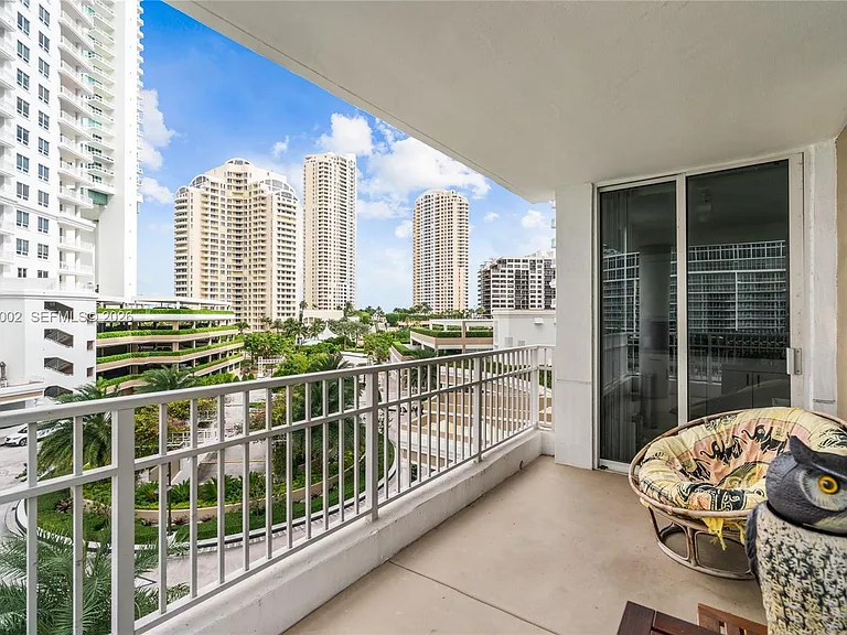 701 Brickell Key Blvd #604 — Photo 42