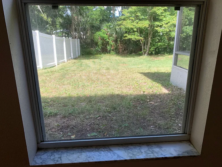1061 Oak Forest Cir — Photo 13