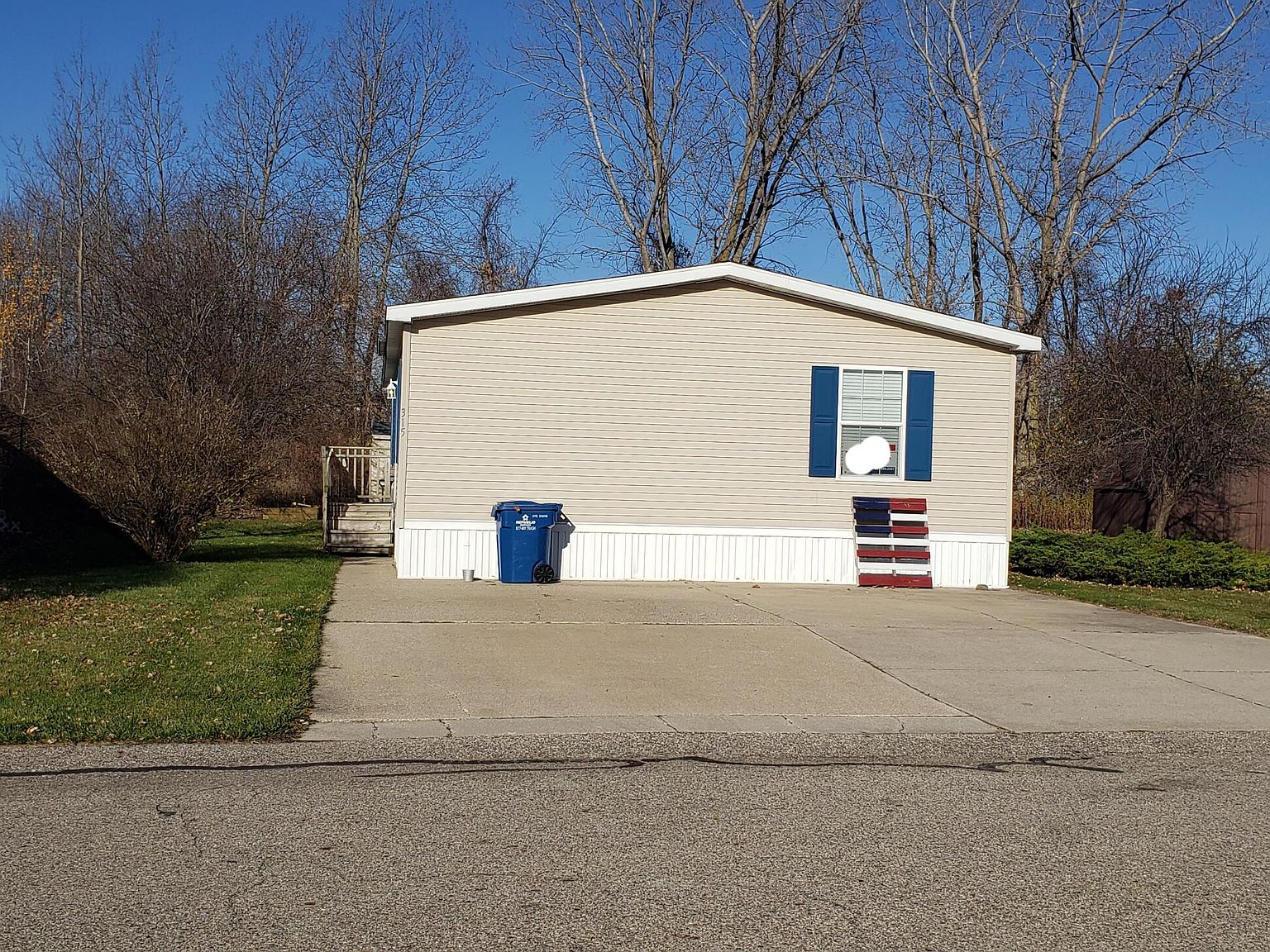 315 Valley Oak Dr, Coopersville, MI 49404 Zillow