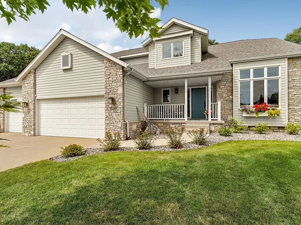 1070 Sunwood Park Ln, Waite Park, MN 56387