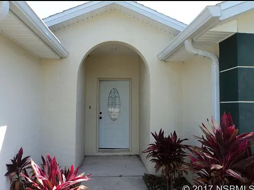 2105 India Palm Dr Photo 1